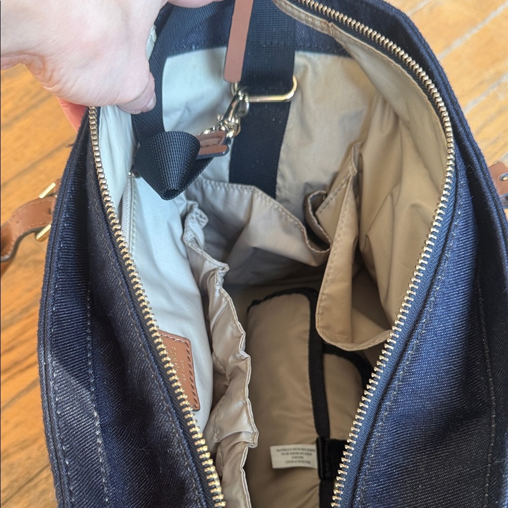 Kate Spade Diaper Bag with changing pad - Picture 6 of 16
